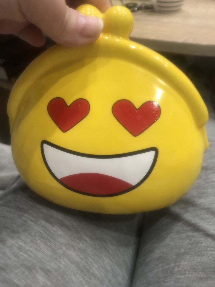 Skarbonka Emoji buźka