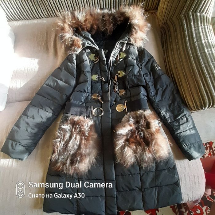 Зимовий плащ пуховик