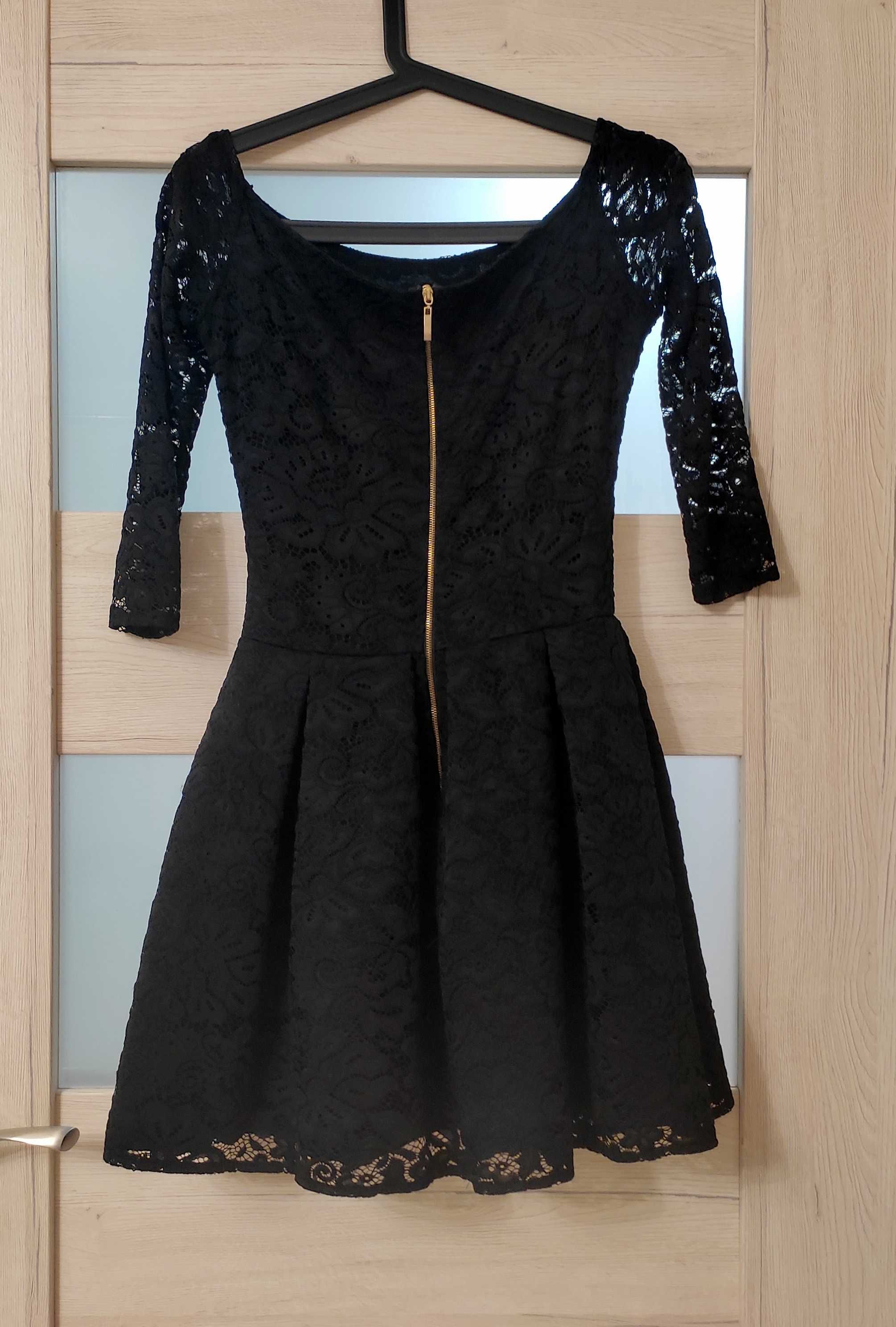 Elegancka mała czarna, koronkowa rozkloszowana sukienka, rozm. S/34