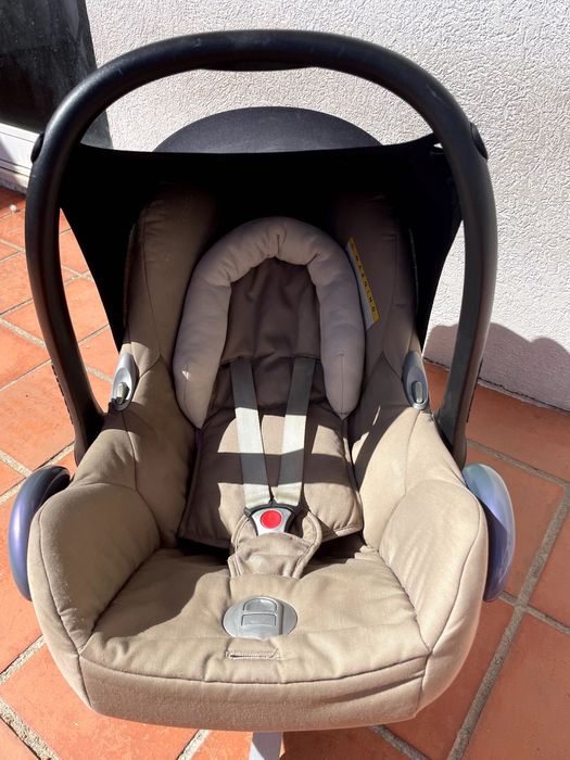 Carrinho de bébé + cadeira auto + base isofix