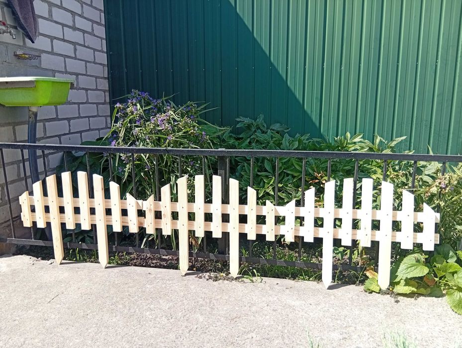 Дерев'яний декоративний заборчик