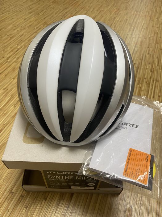 Giro Synthe mips 2 велошолом