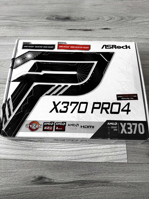 Материнська плата ASRock X370 Pro4 Socket AM4