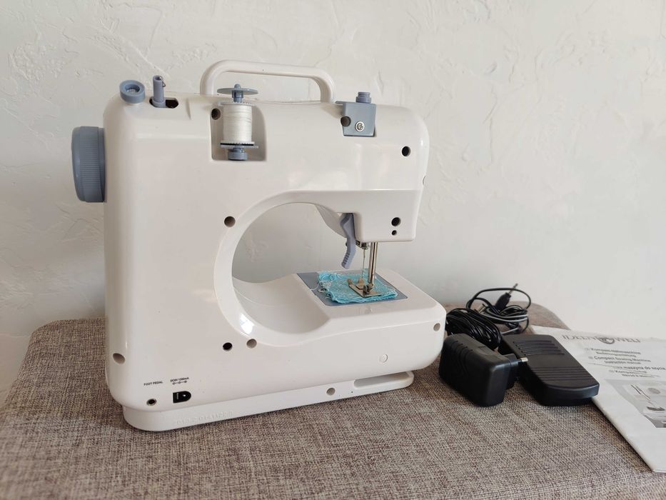 Продам Швейная Машинка