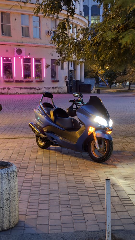 Honda Forza MF08 250