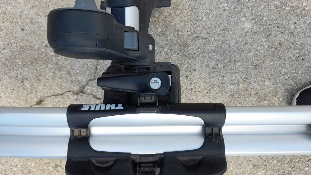 Dois Porta-bicicletas Thule ProRide 591018 + Thule One Key System