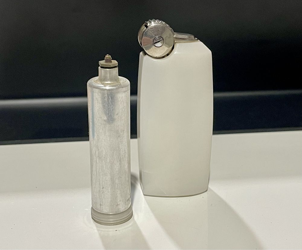Zapalniczka gazowa Poppel Standard White, Holandia, lata 60-te