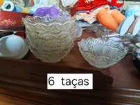 Seis tacas de sobremesa antigas