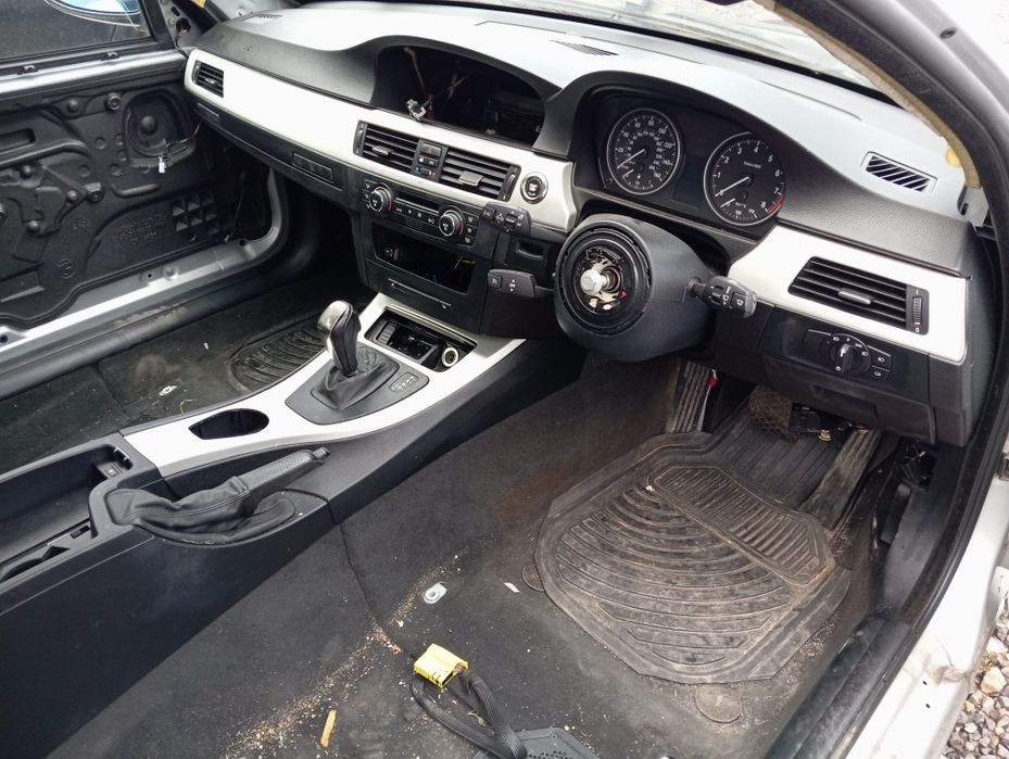 BMW e92 330i Anglik V5c baza Drift Kjs