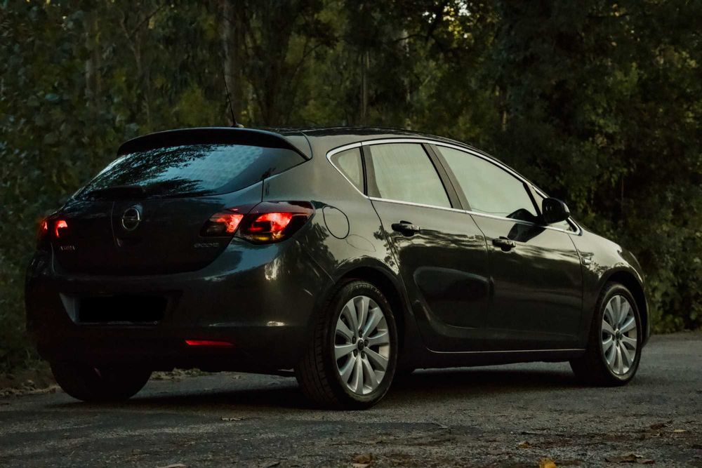 Opel Astra 1.3 CDTi Cosmo Start/Stop