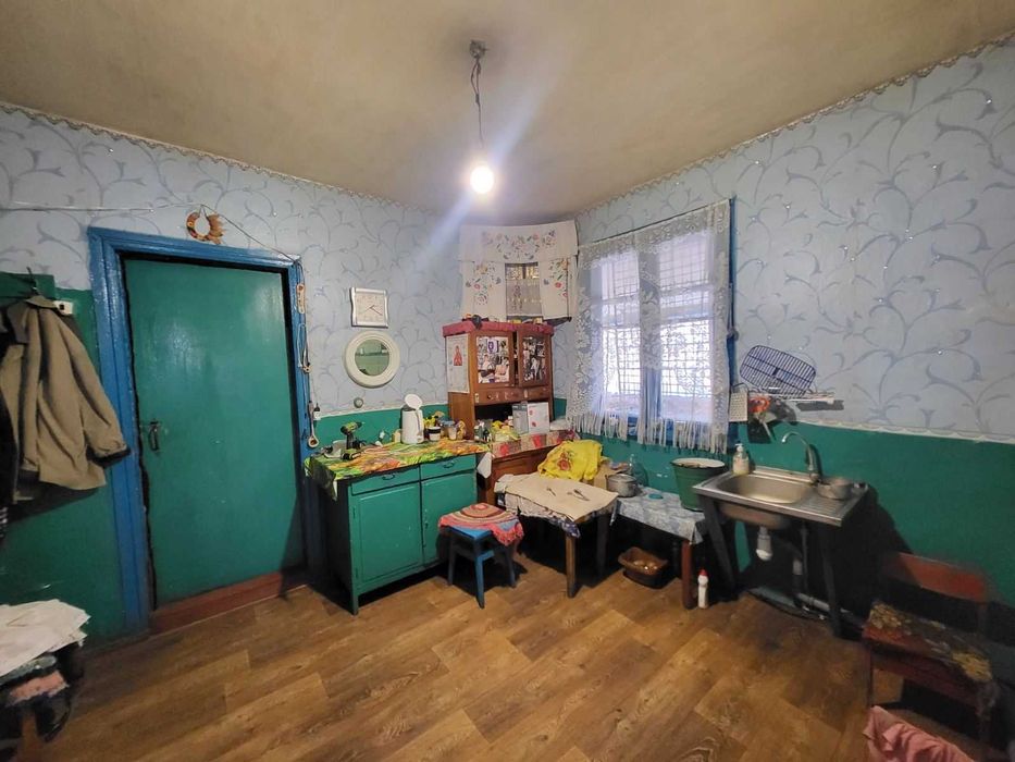 Продам будинок в селі Надинівка.