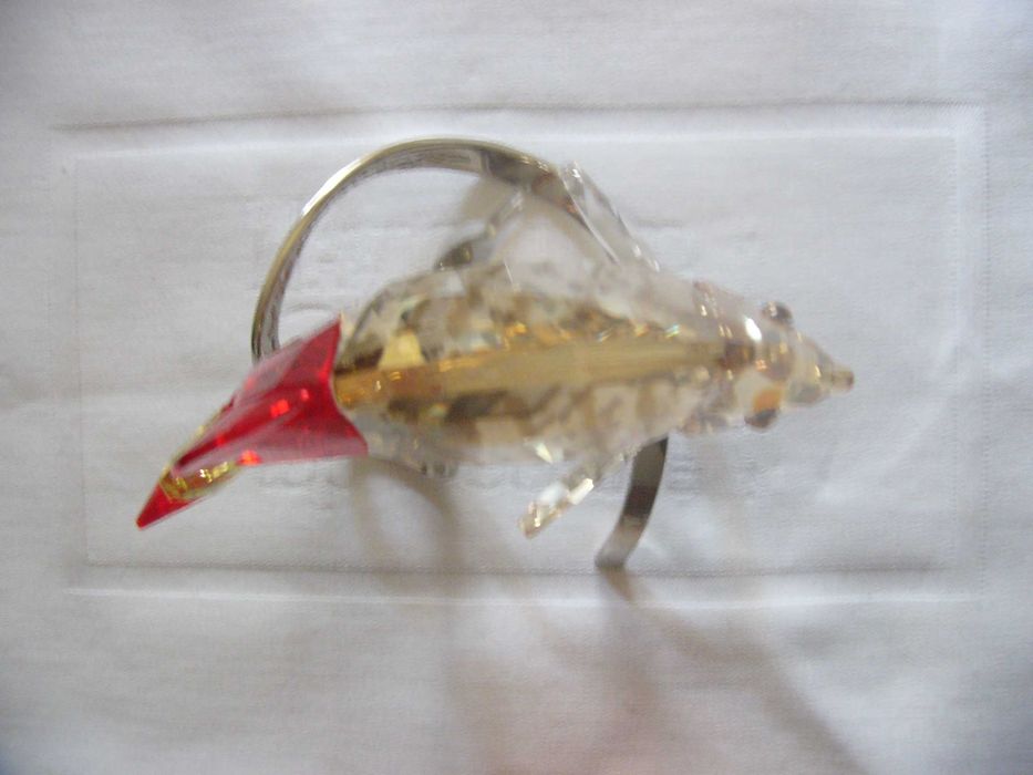 Estatueta de peixe em cristal swarovski