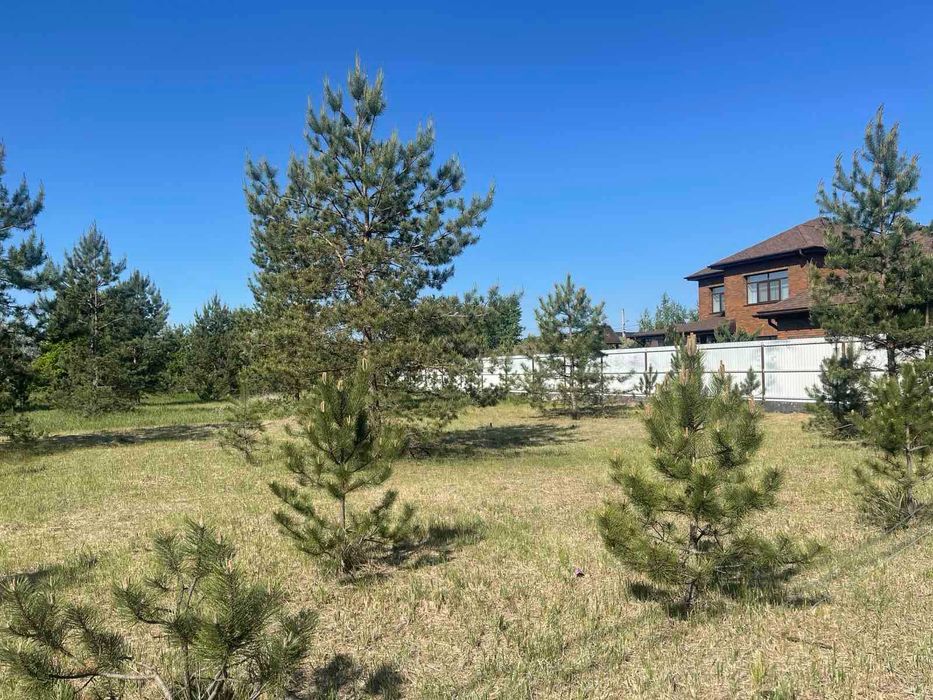 Продам участок в пос.Обуховка недалеко от леса и реки