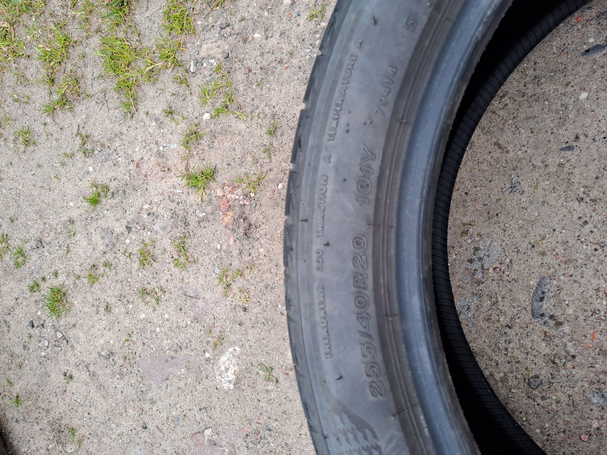 Opony 255/40/20 letnie Bridgestone