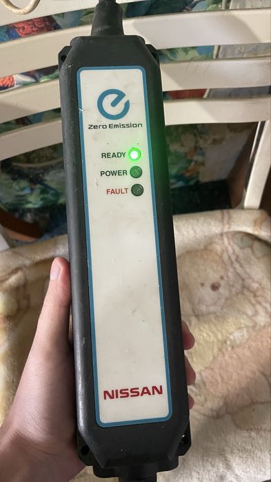 Оригінальна зарядка Nissan Leaf 2