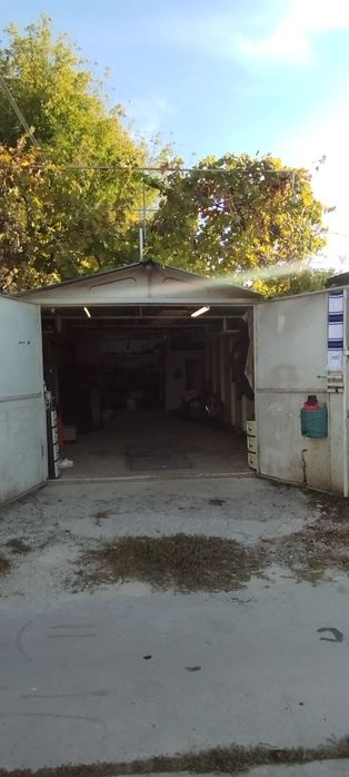 Гараж 30м есть свет