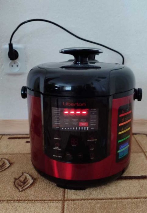 Мультиварка-скороварка Liberton LPC-6123