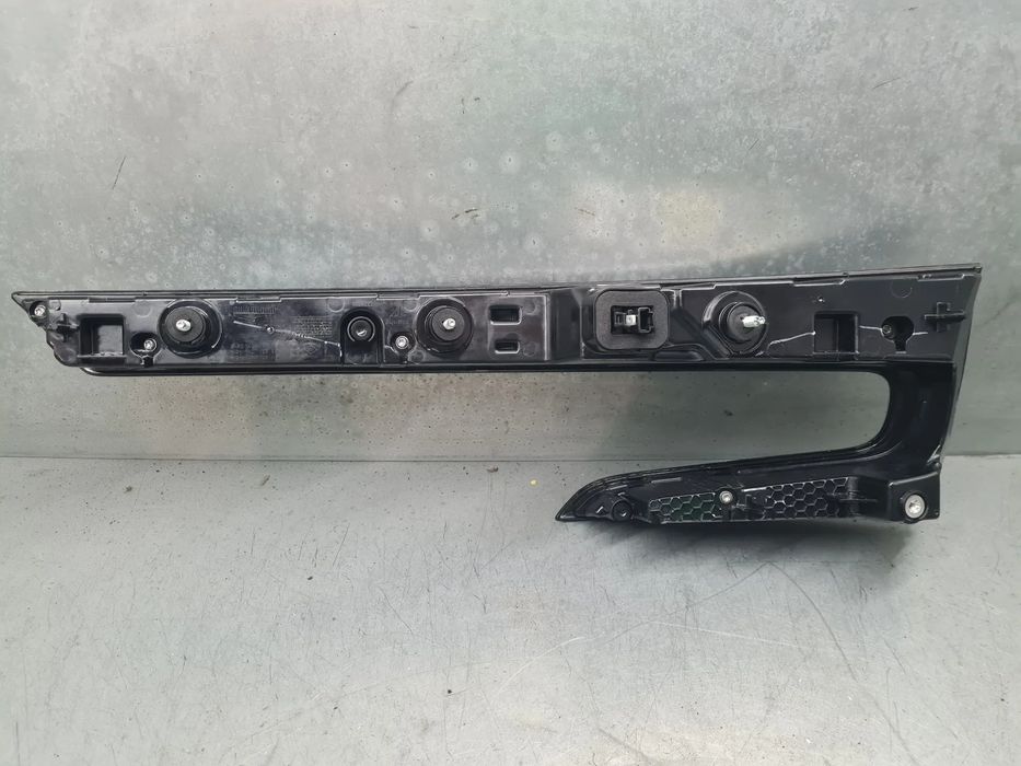 Farolim da mala esquerdo RENAULT Austral