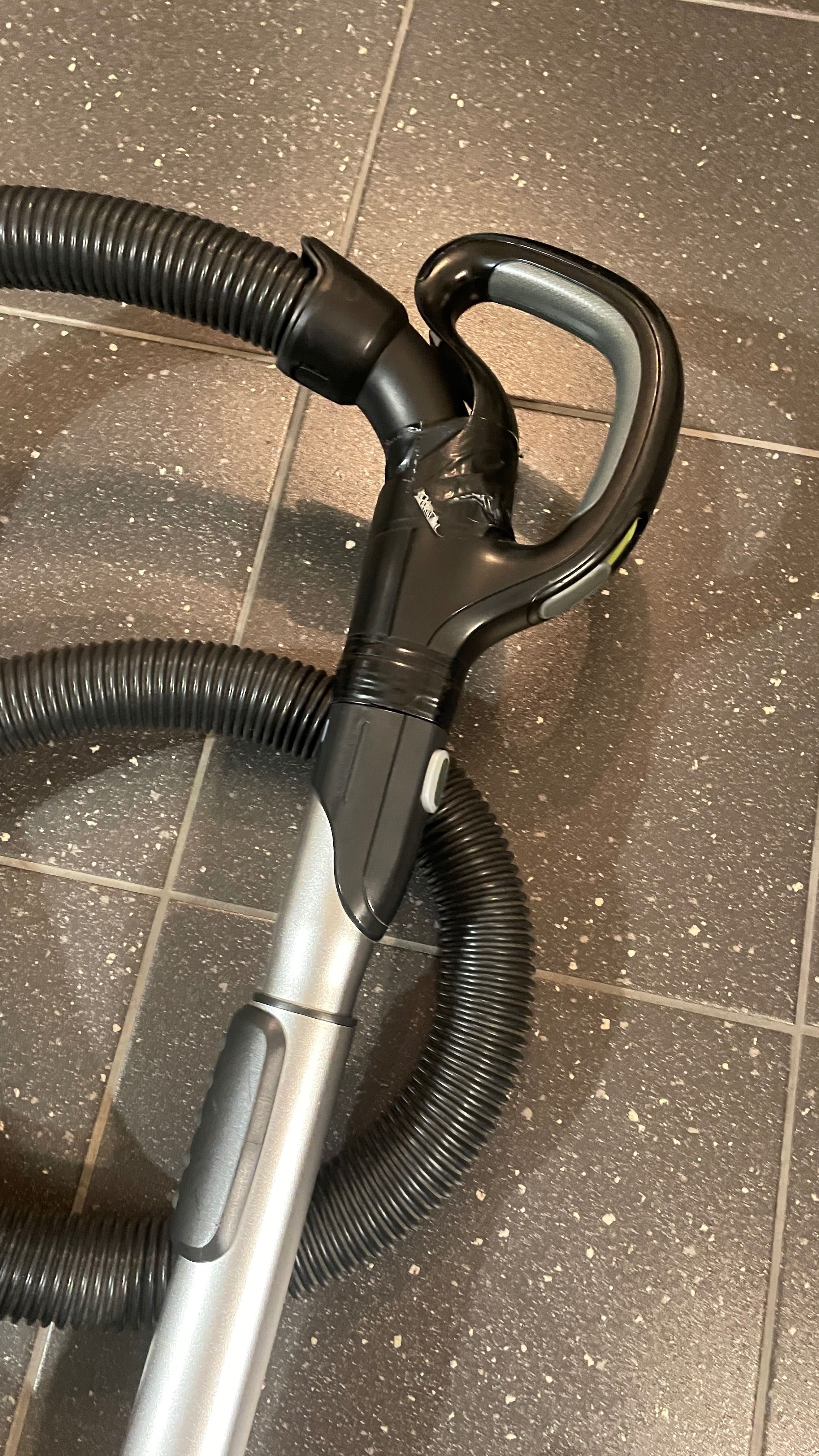 Odkurzacz workowy AEG Electrolux VX9 Oko X Performance 3 ssawki