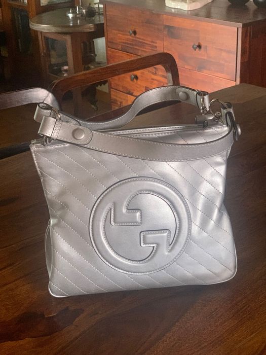 Mała skórzana torebka Gucci Blondie