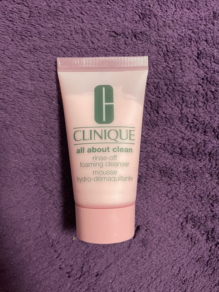 Rinse-Off Foaming Cleanser Clinique