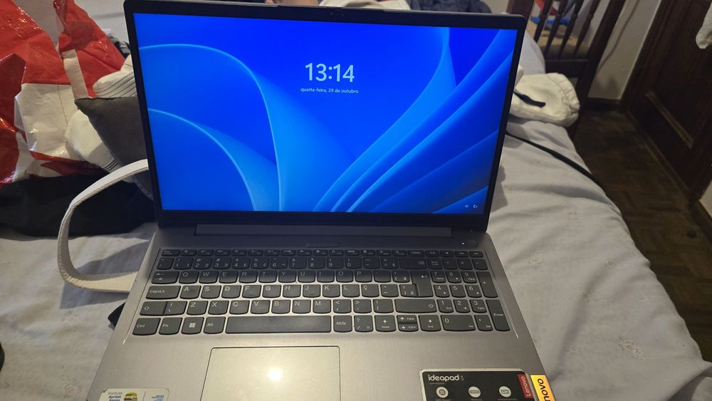 Notebook Lenovo Ryzen 7