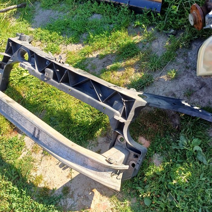 Renault clio 3 передня панель телевізор установочна панель