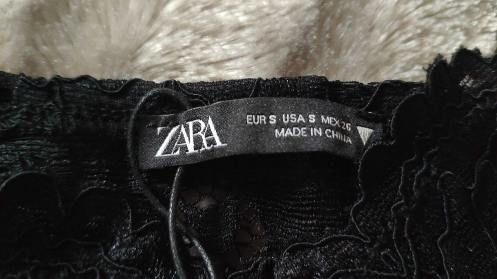 Продам топ Zara  з етикеткою