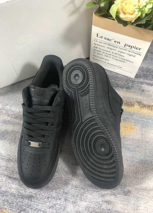 ButyDamskie Nike_Air_Force_1_Low_'07_Black_Uniseks R.40