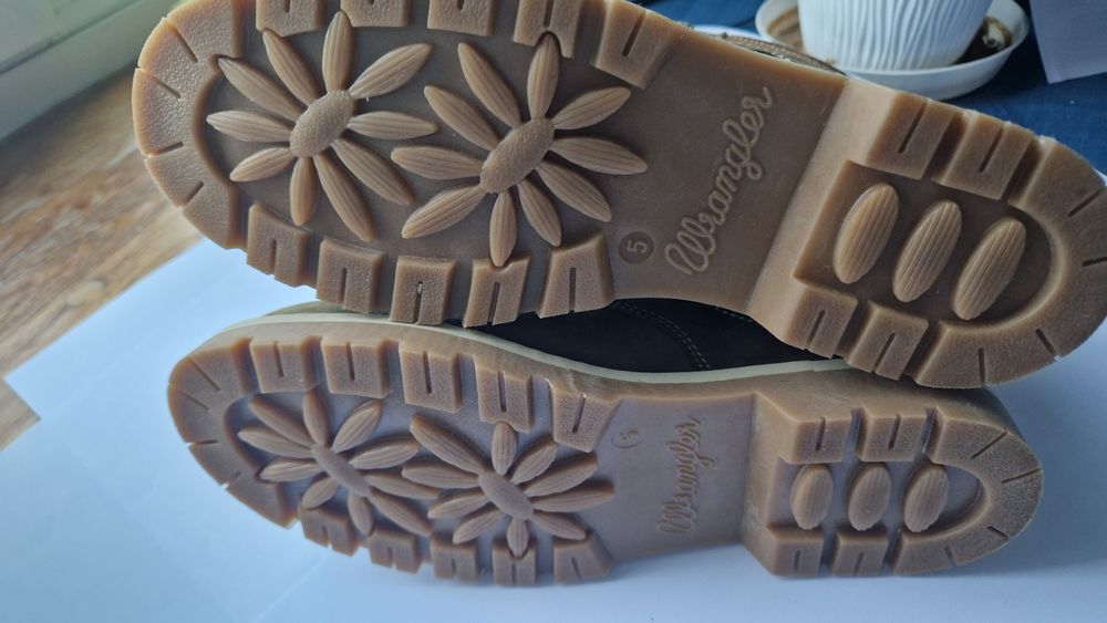 Trapery Wrangler roz. 37 nowe USA skóra