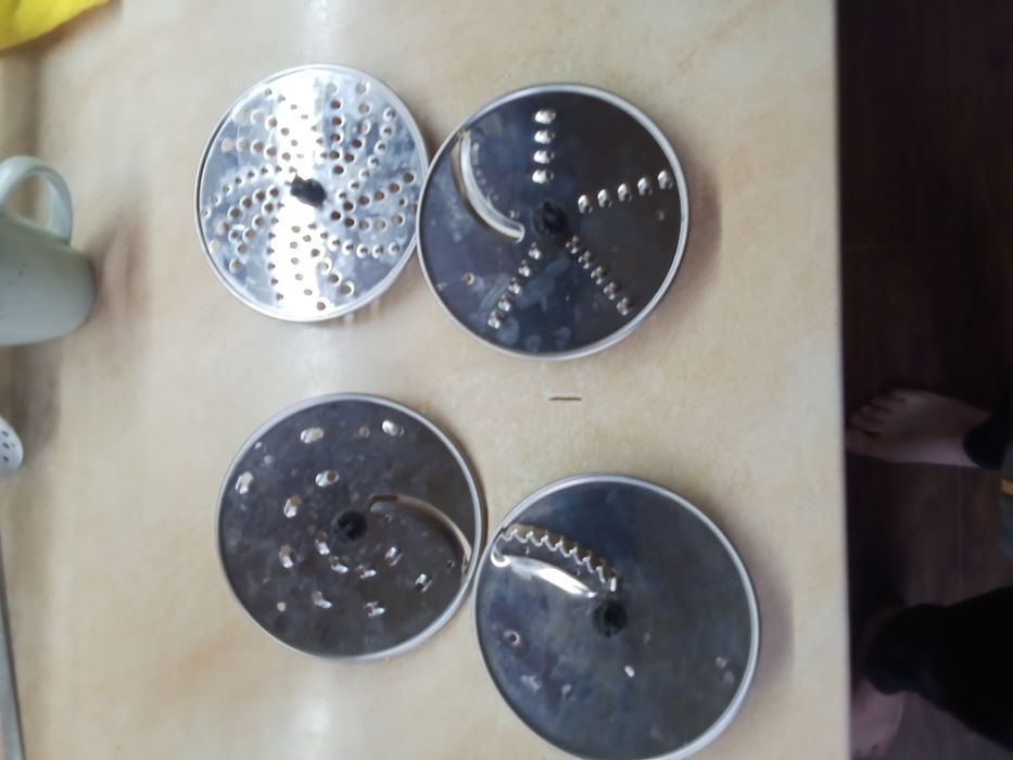 Блендер ROTEX RTX 810 В