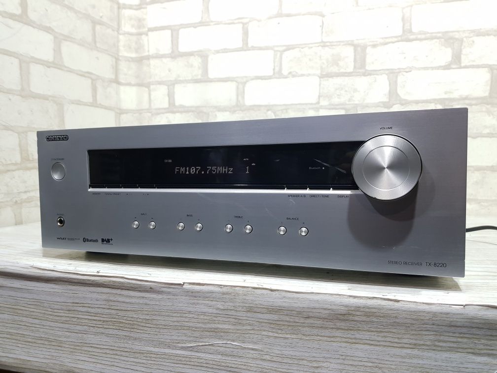 Стерео ресивер ONKYO TX-8220, *2х100 Вт, Bluetooth, б/у з Німеччини