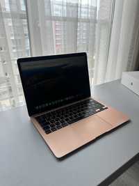 MacBook Air Gold 13,3 / 1,1 GHz DC/ 256 GB