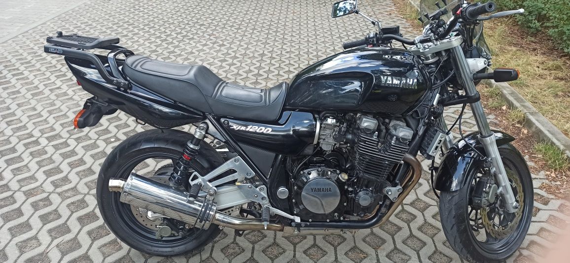 Yamaha   XJR 1200