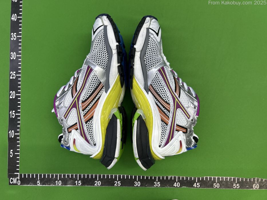 balenciaga runner