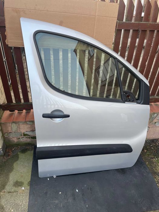 Drzwi prawy przód Berlingo Partner III kolor EZR