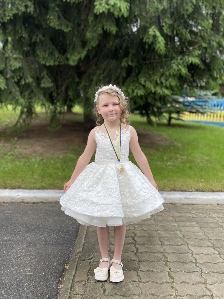 Продам сукню alise couture