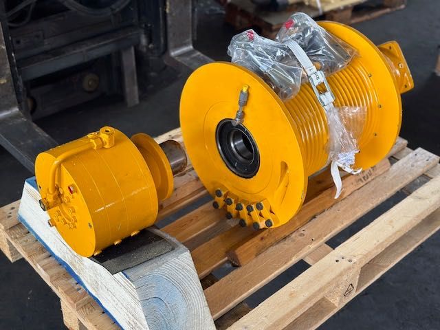 BAUER nowa wciągarka hydrauliczna z hamulcem i przekładnią planetarna