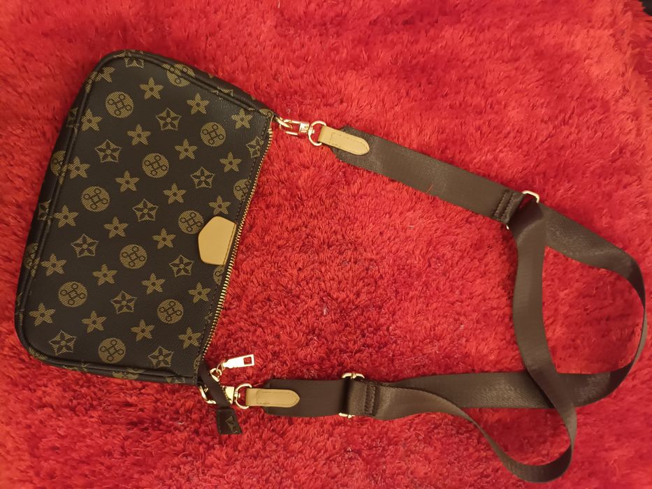 Mala tira colo para mulher