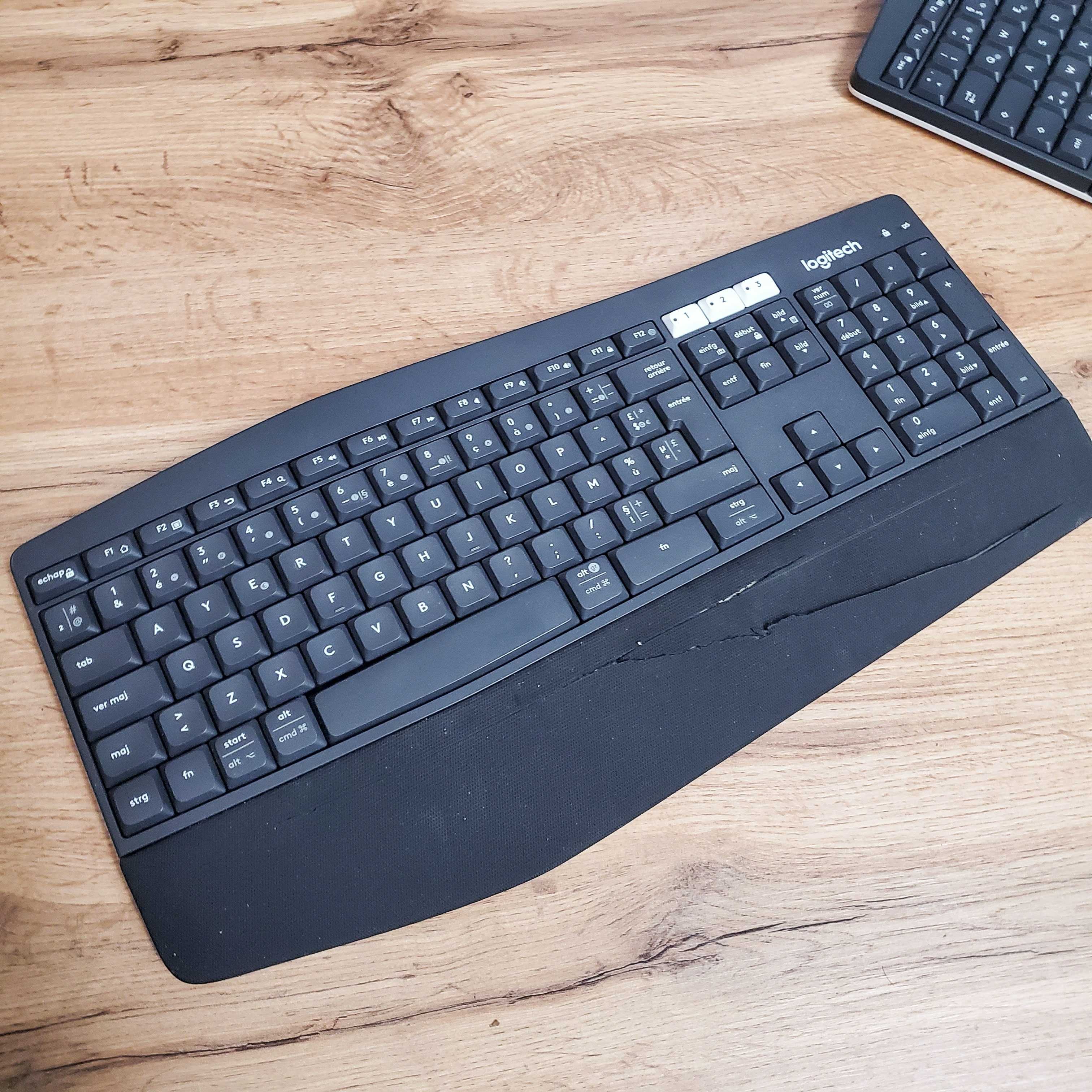 Logitech MK850 Performance дві клавіатури бездротові