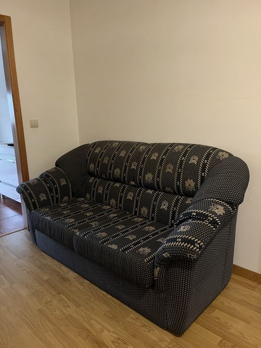 Sofá + 2 Poltronas + Mesa de Centro