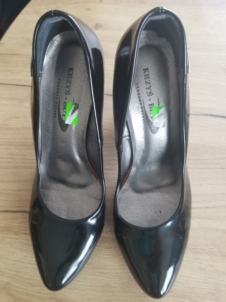 Buty na obcasie nowe Krzys 39