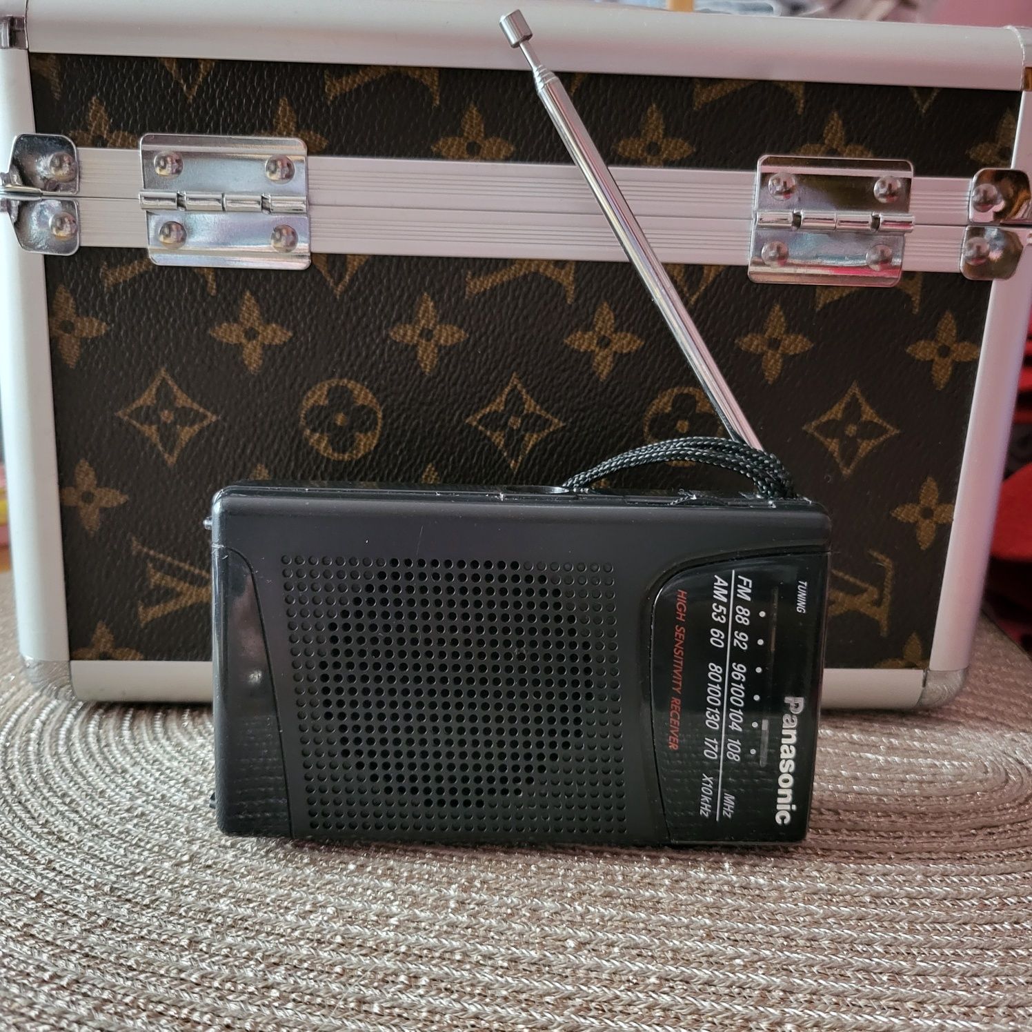 Приемник-радио Panasonic RF-521