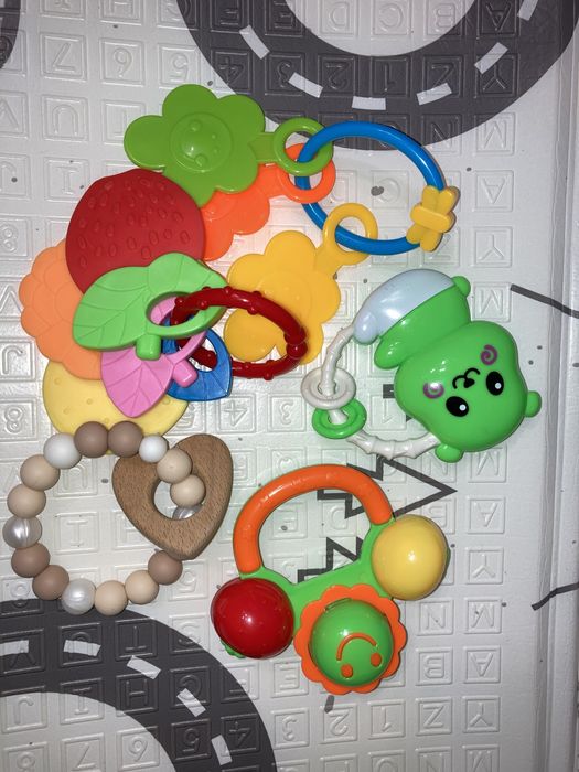 Дитячі іграшки брязкальця, гризунці