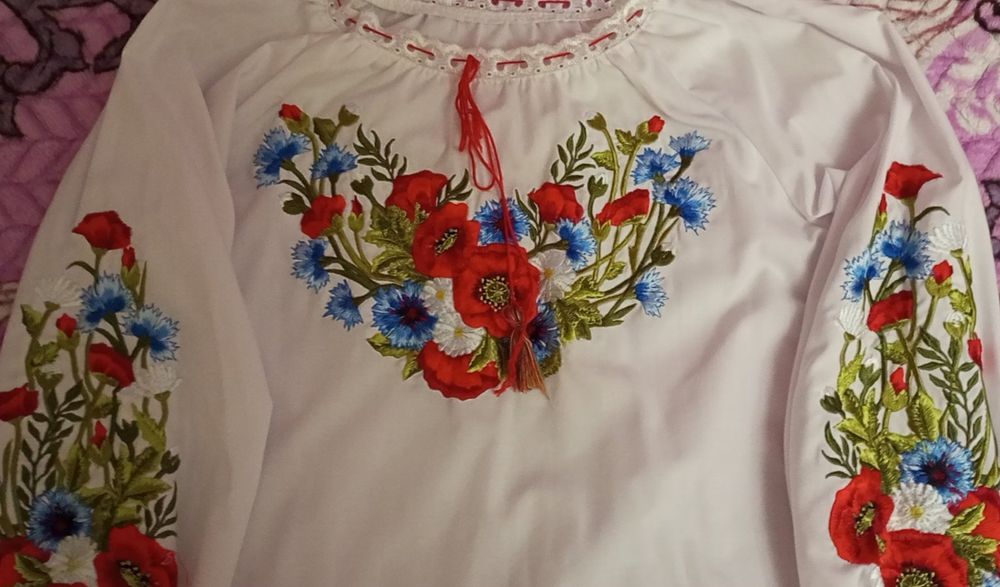 Вишиванка на дівчинку