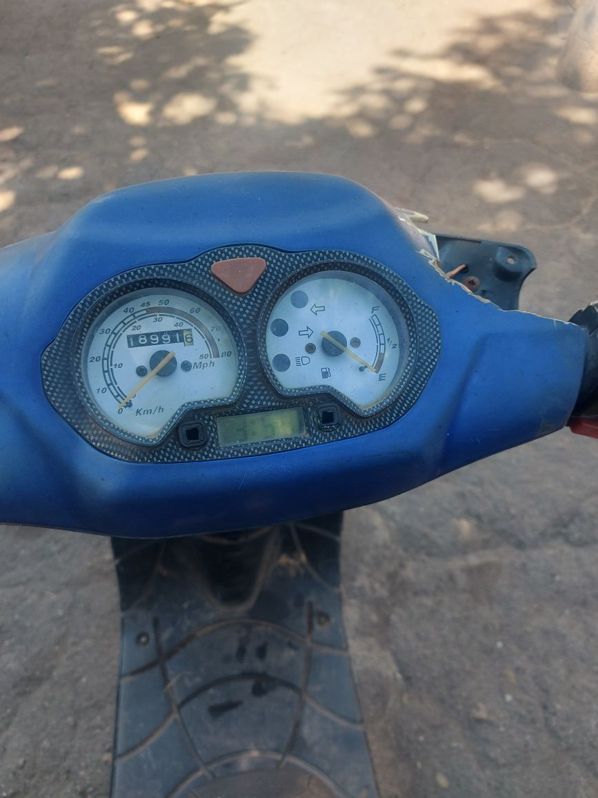 Продам скутыр 4т