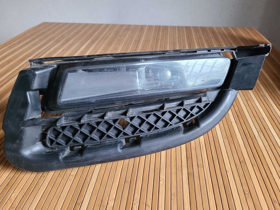 Протитуманна фара БМВ е82-88 ліва