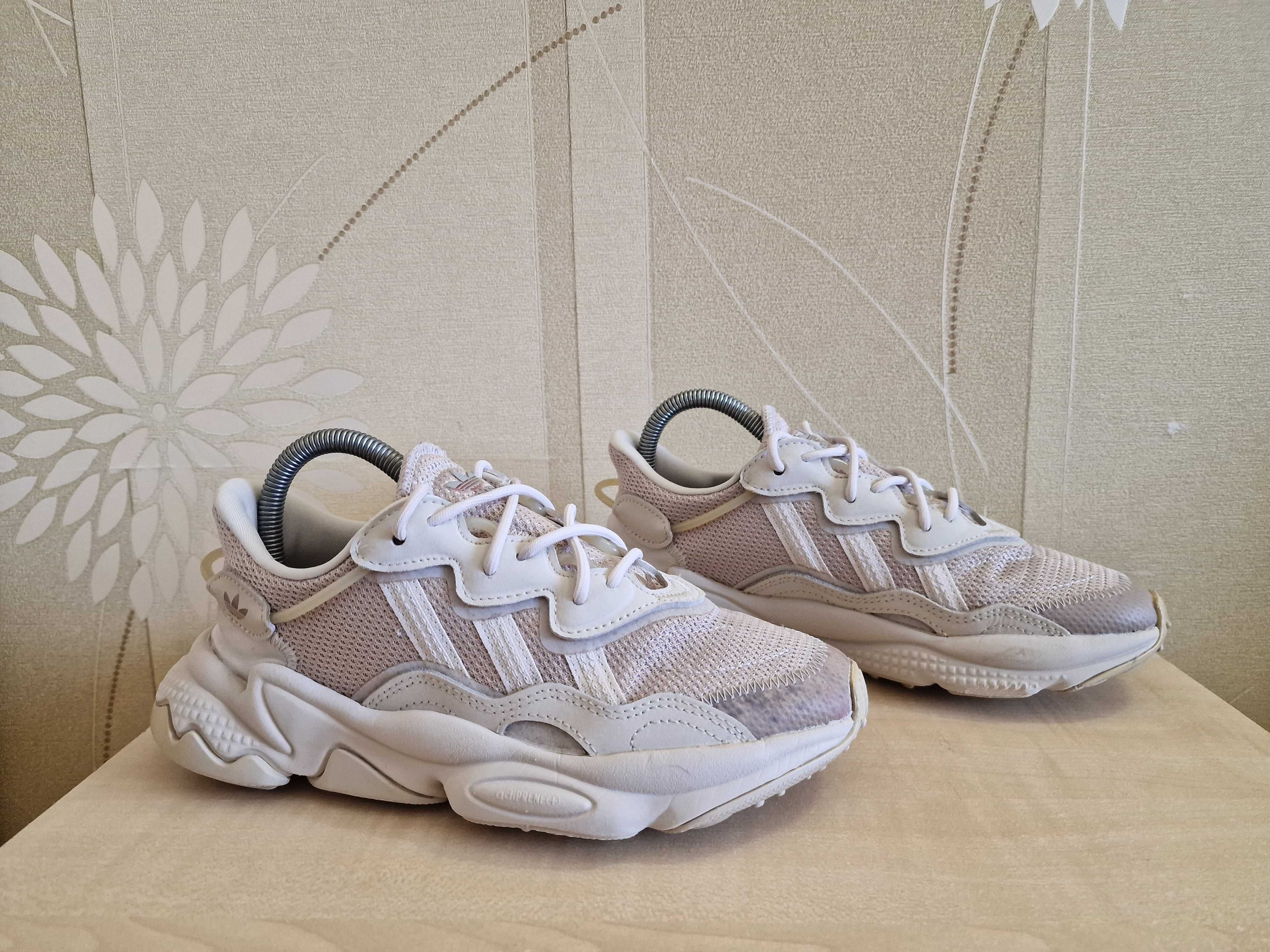 Кросівки Adidas Ozweego оригінал розмір 36 2/3