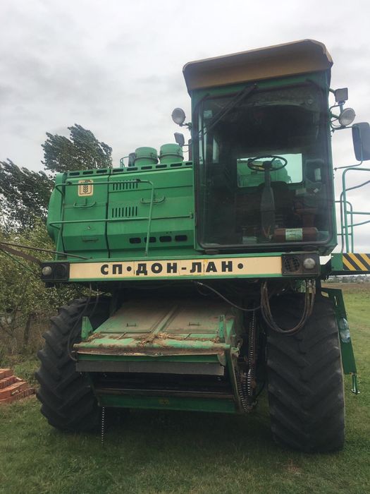 Комбайн Дон-1500Б