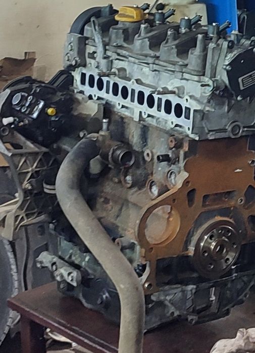 Продам под ремонт мотор.